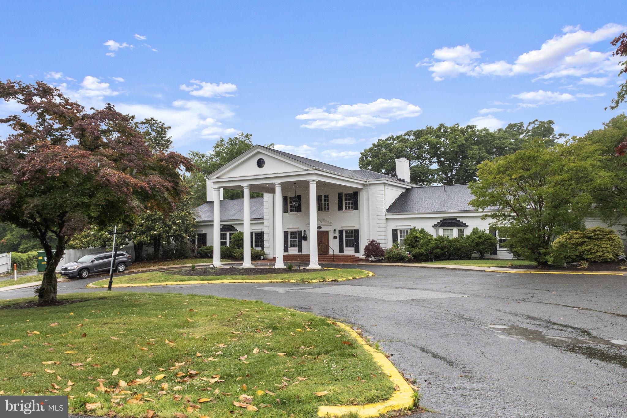 TANTALLON ON THE POTOMAC - Residential