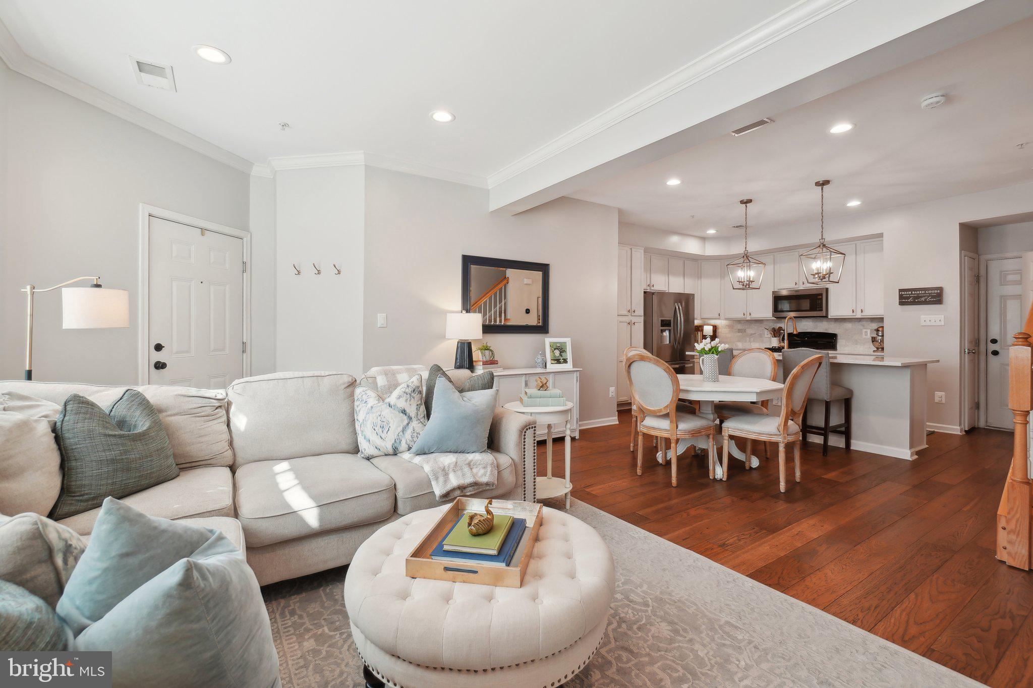 POTOMAC CLUB - Residential