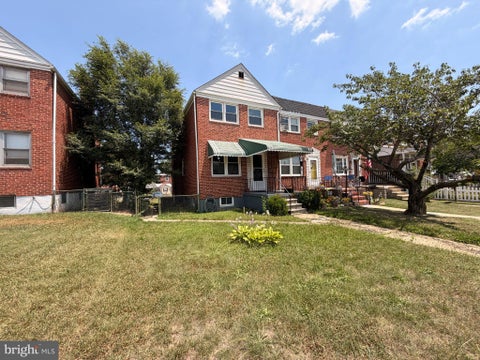 Townhouse For Rent - 2717 Creston Road<br/> Baltimore County, DUNDALK, MD 21222