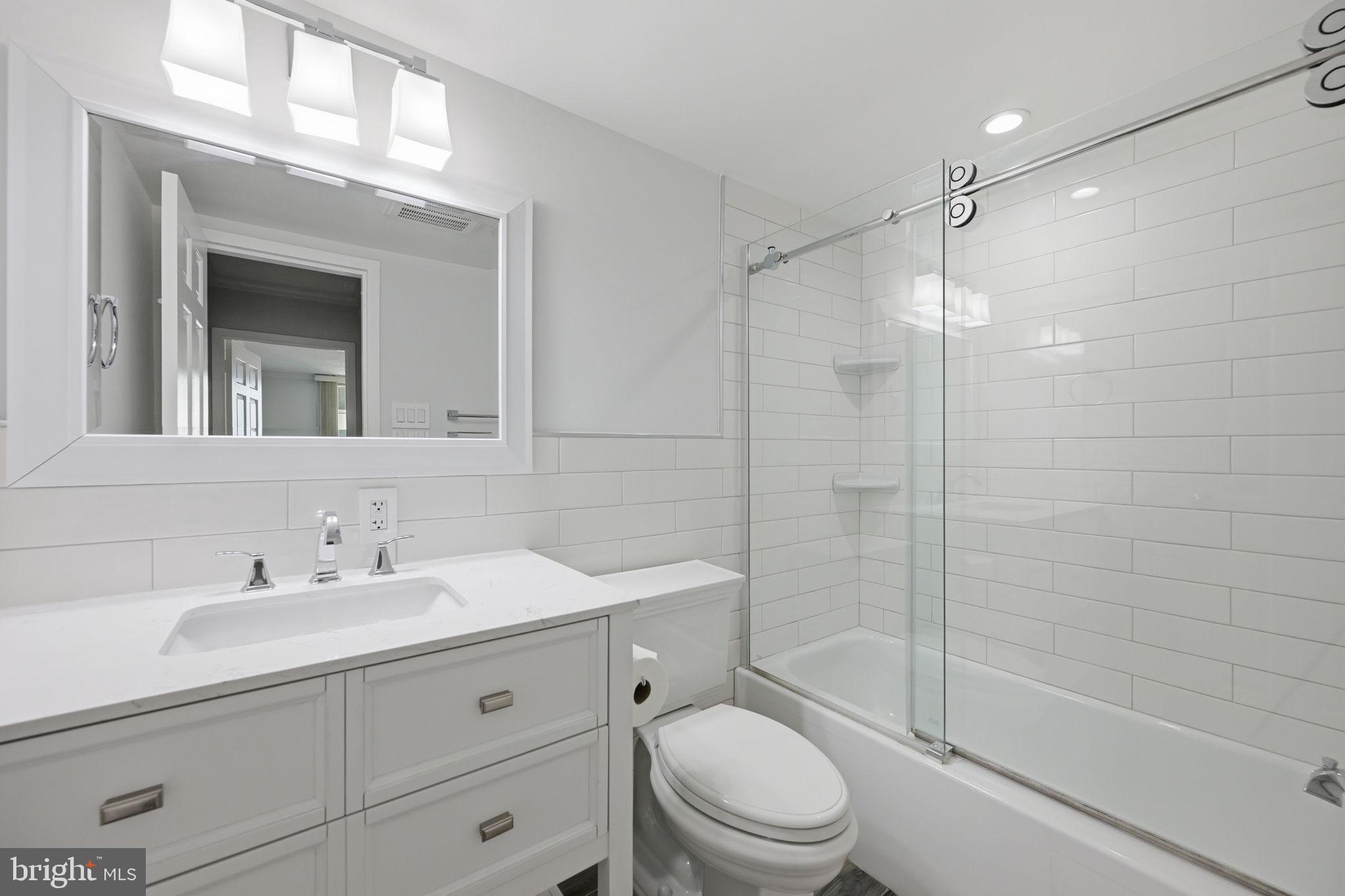 4601 N PARK AVENUE 1120-V