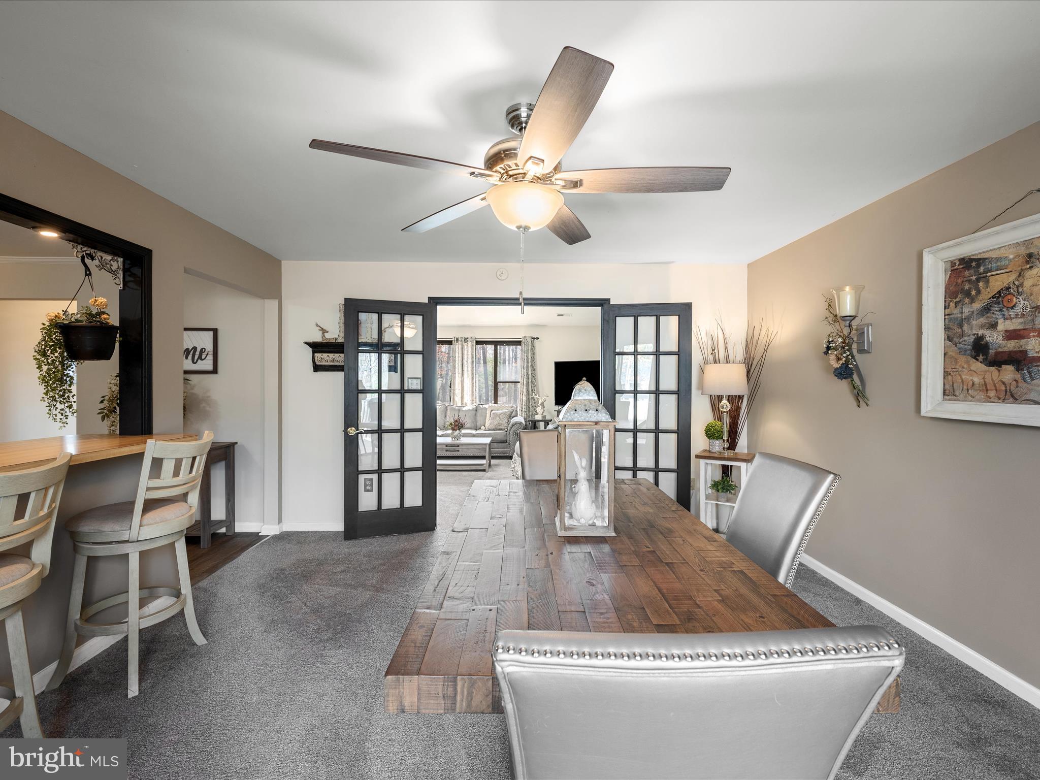 LAKE HOLIDAY ESTATES - Residential