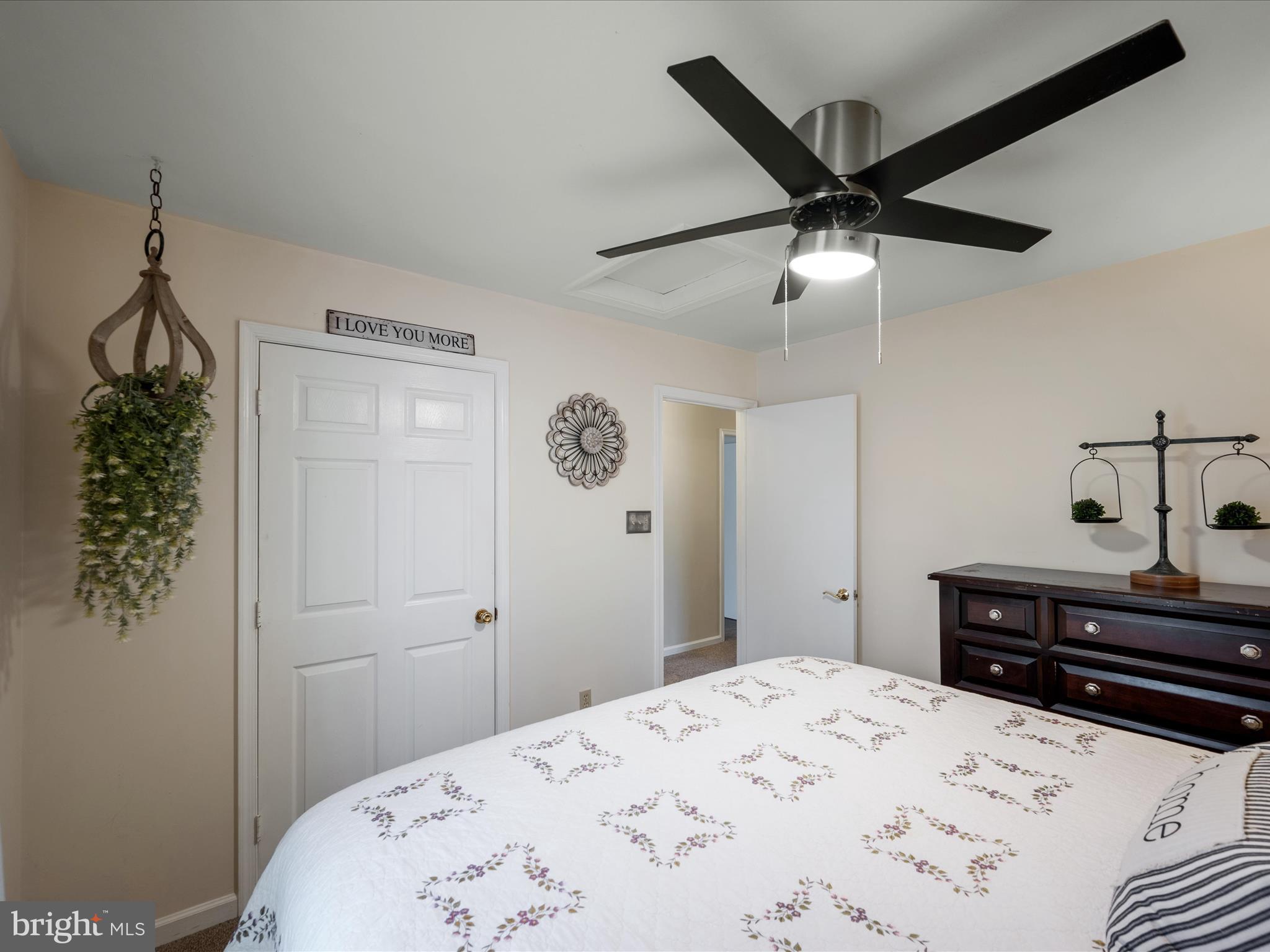 LAKE HOLIDAY ESTATES - Residential