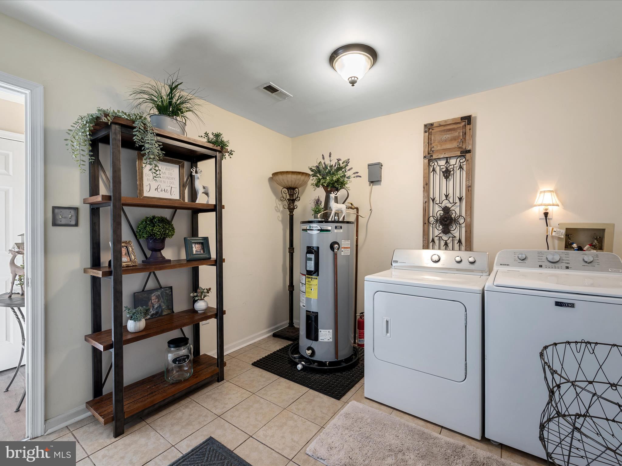 LAKE HOLIDAY ESTATES - Residential