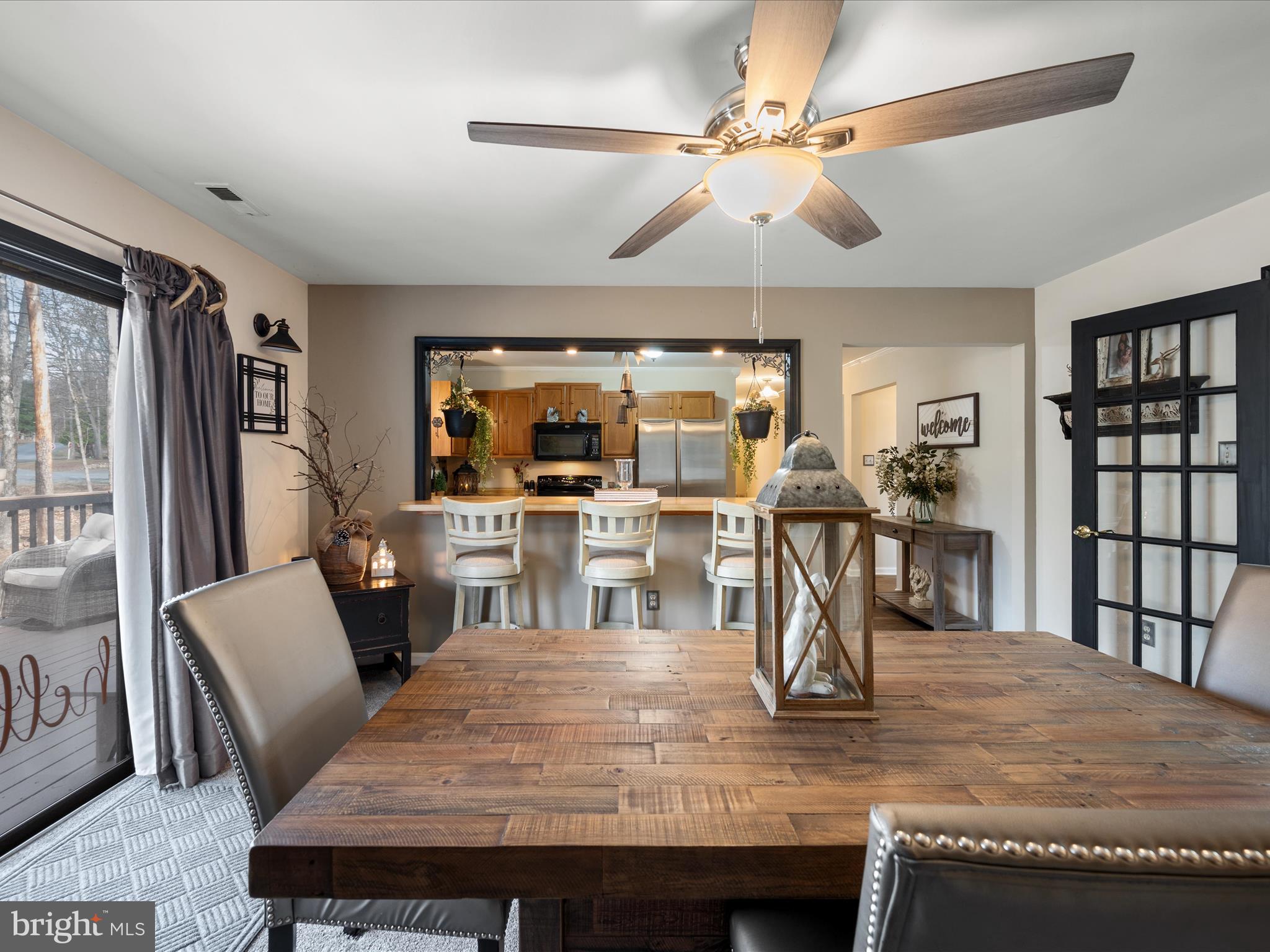 LAKE HOLIDAY ESTATES - Residential