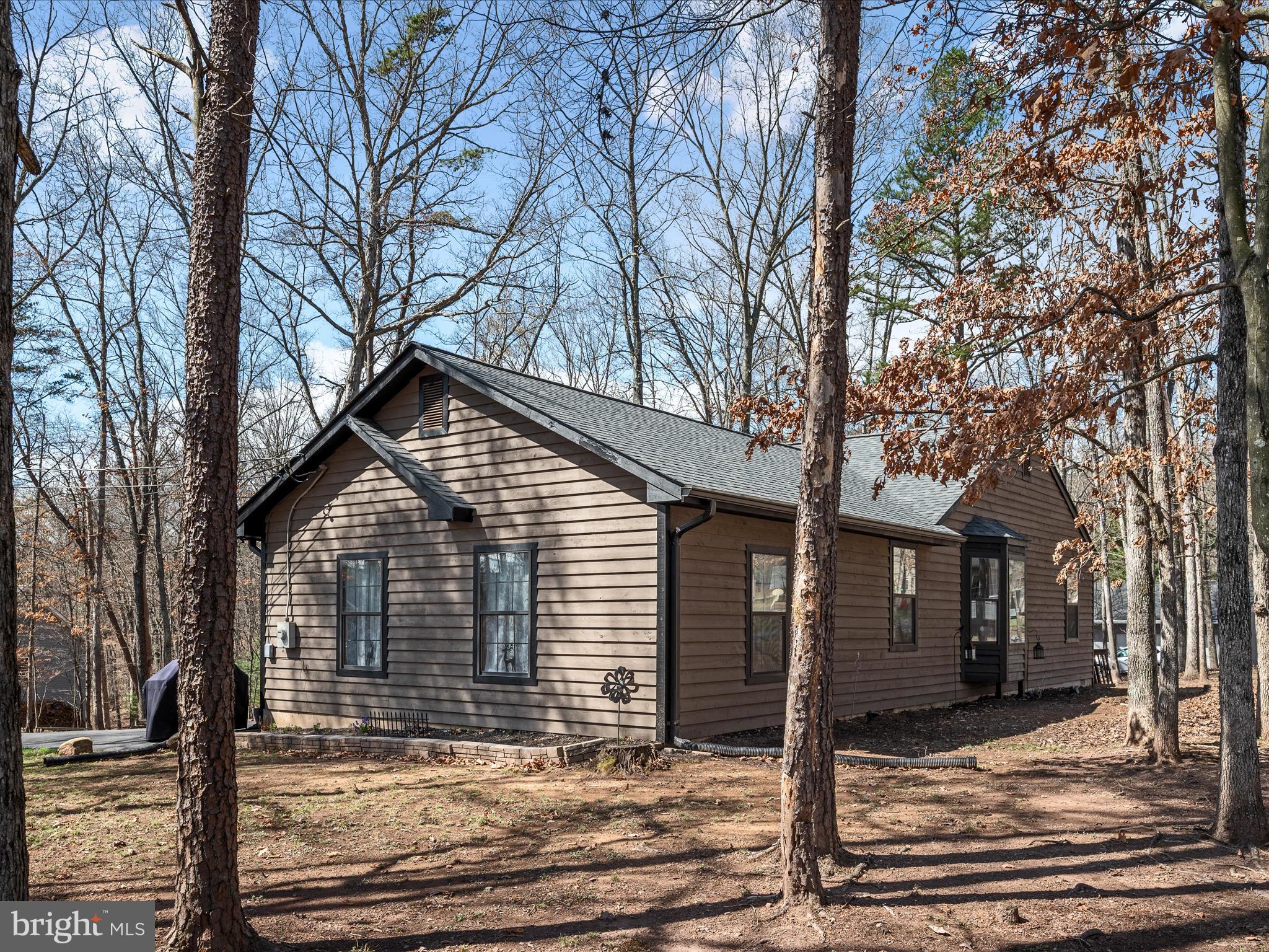 LAKE HOLIDAY ESTATES - Residential