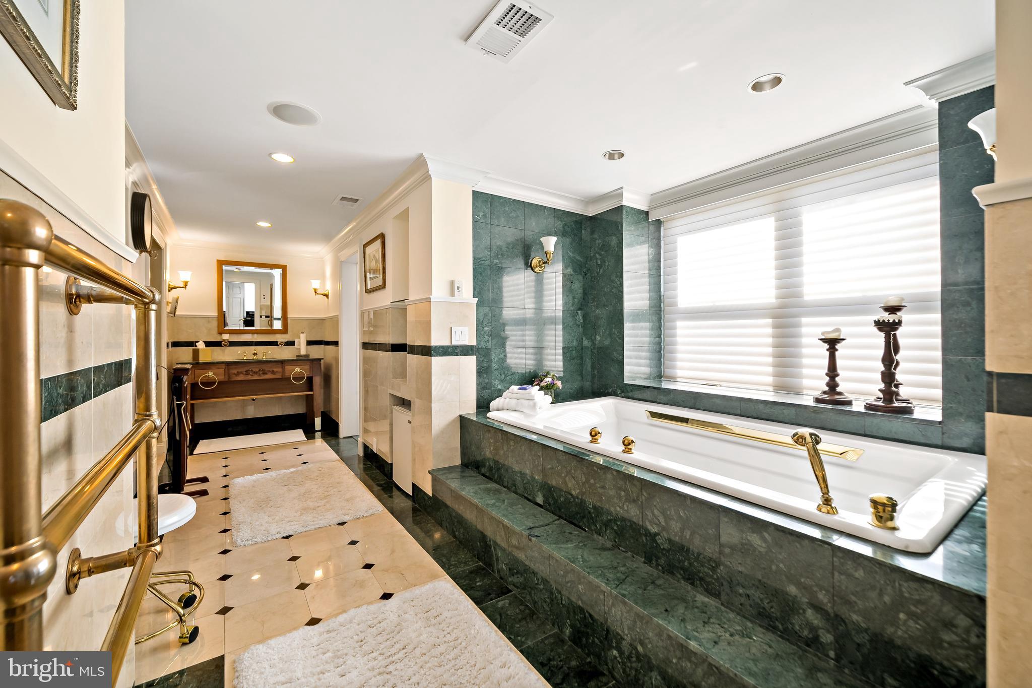 RITTENHOUSE SQUARE - Residential