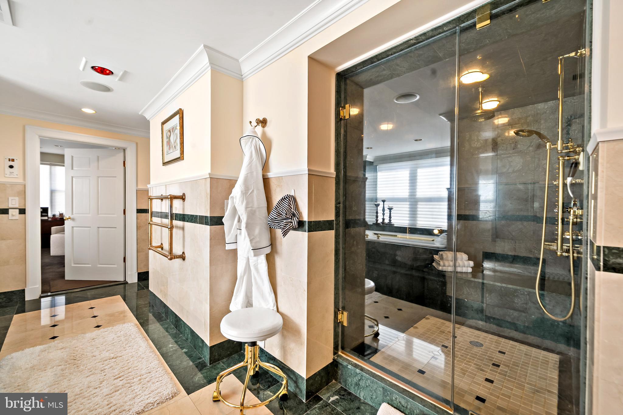 RITTENHOUSE SQUARE - Residential