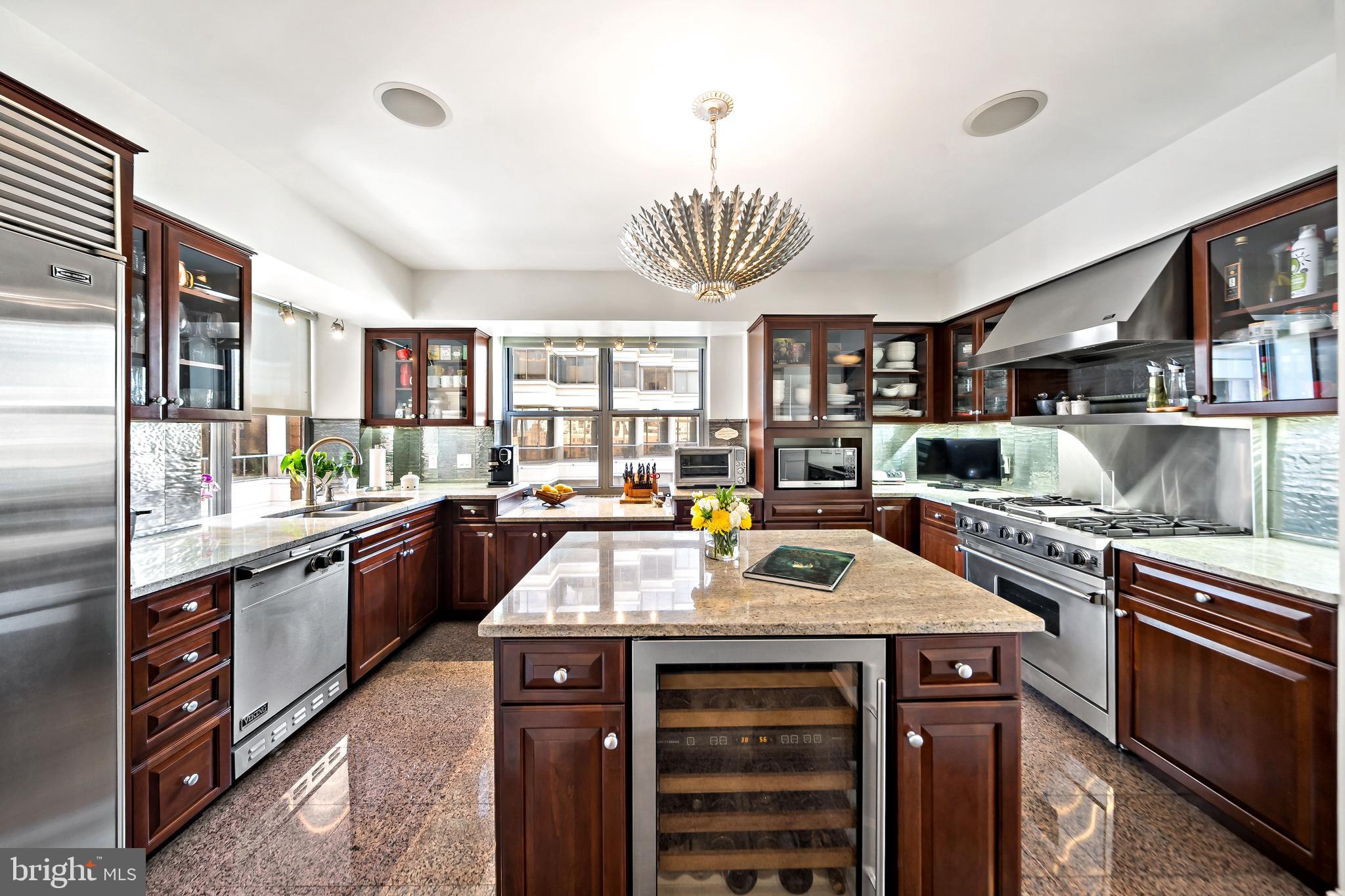 RITTENHOUSE SQUARE - Residential