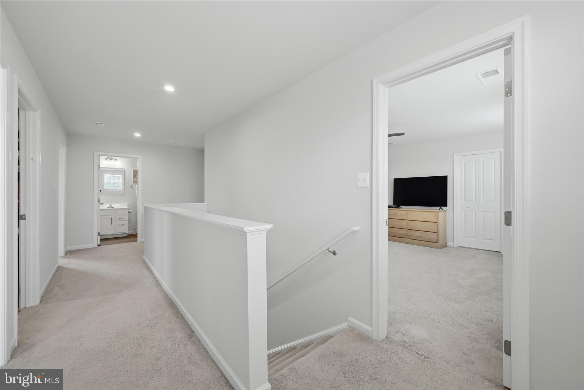 THE VILLAGE AT MIDDLETOWN - Residential