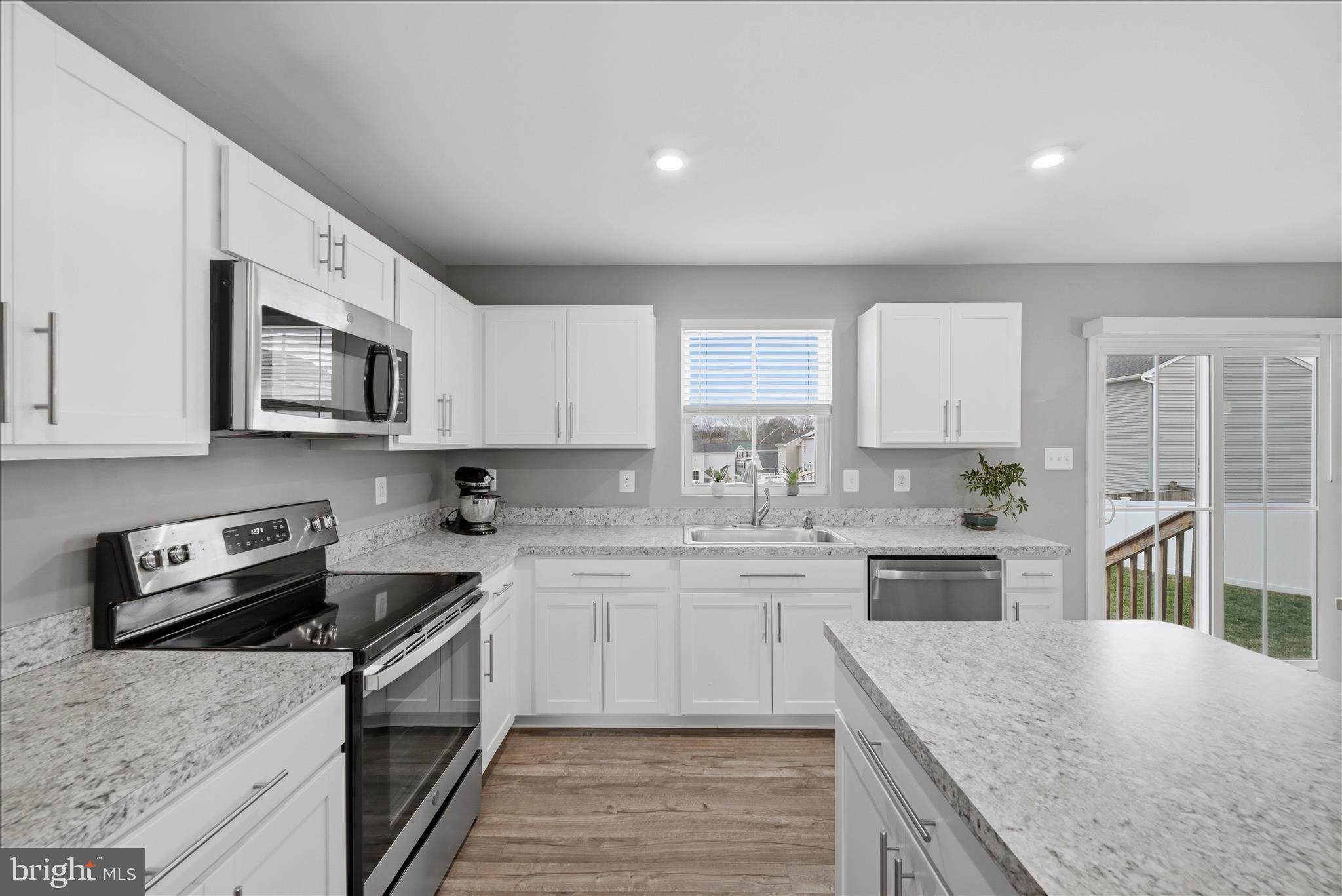 THE VILLAGE AT MIDDLETOWN - Residential