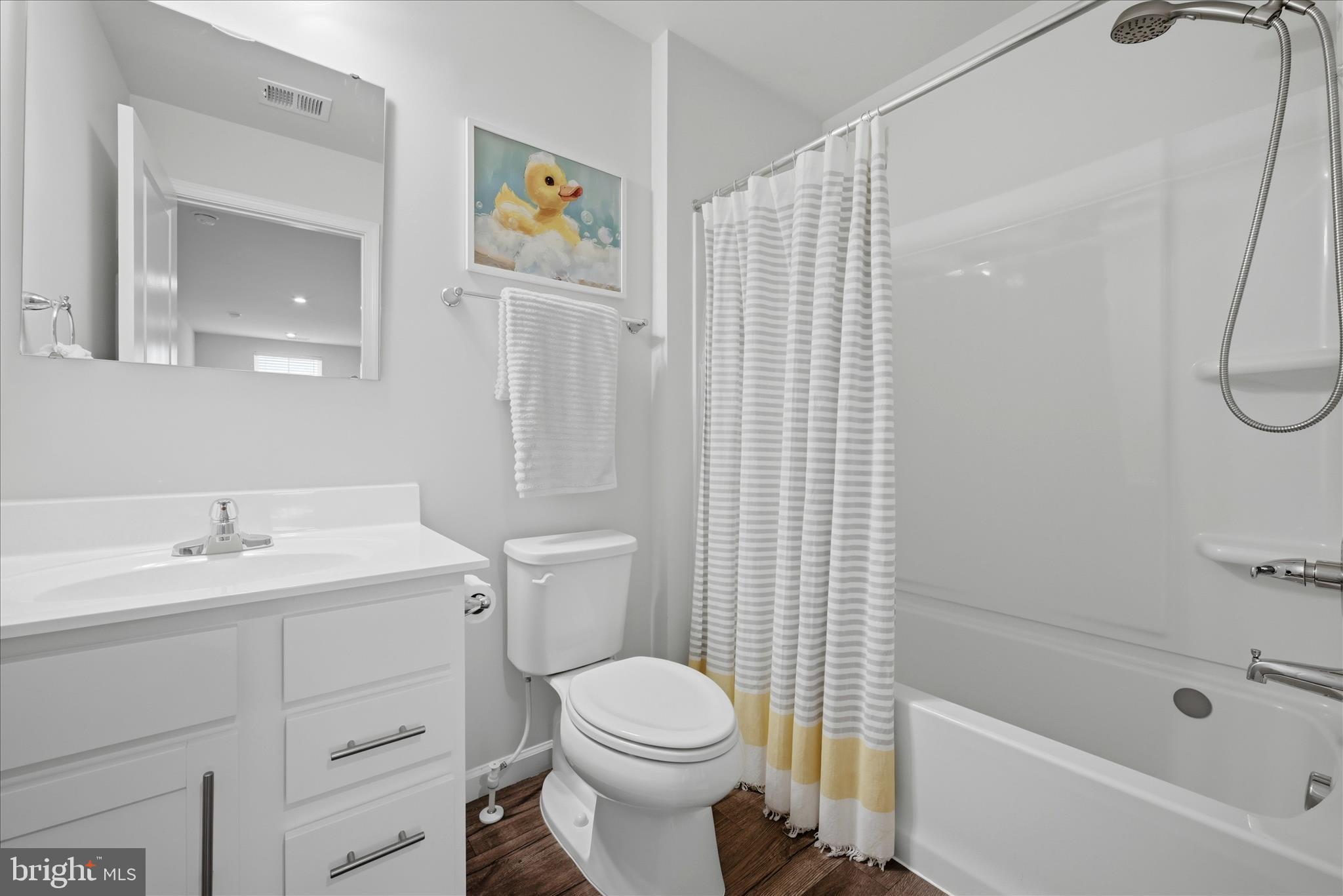 THE VILLAGE AT MIDDLETOWN - Residential