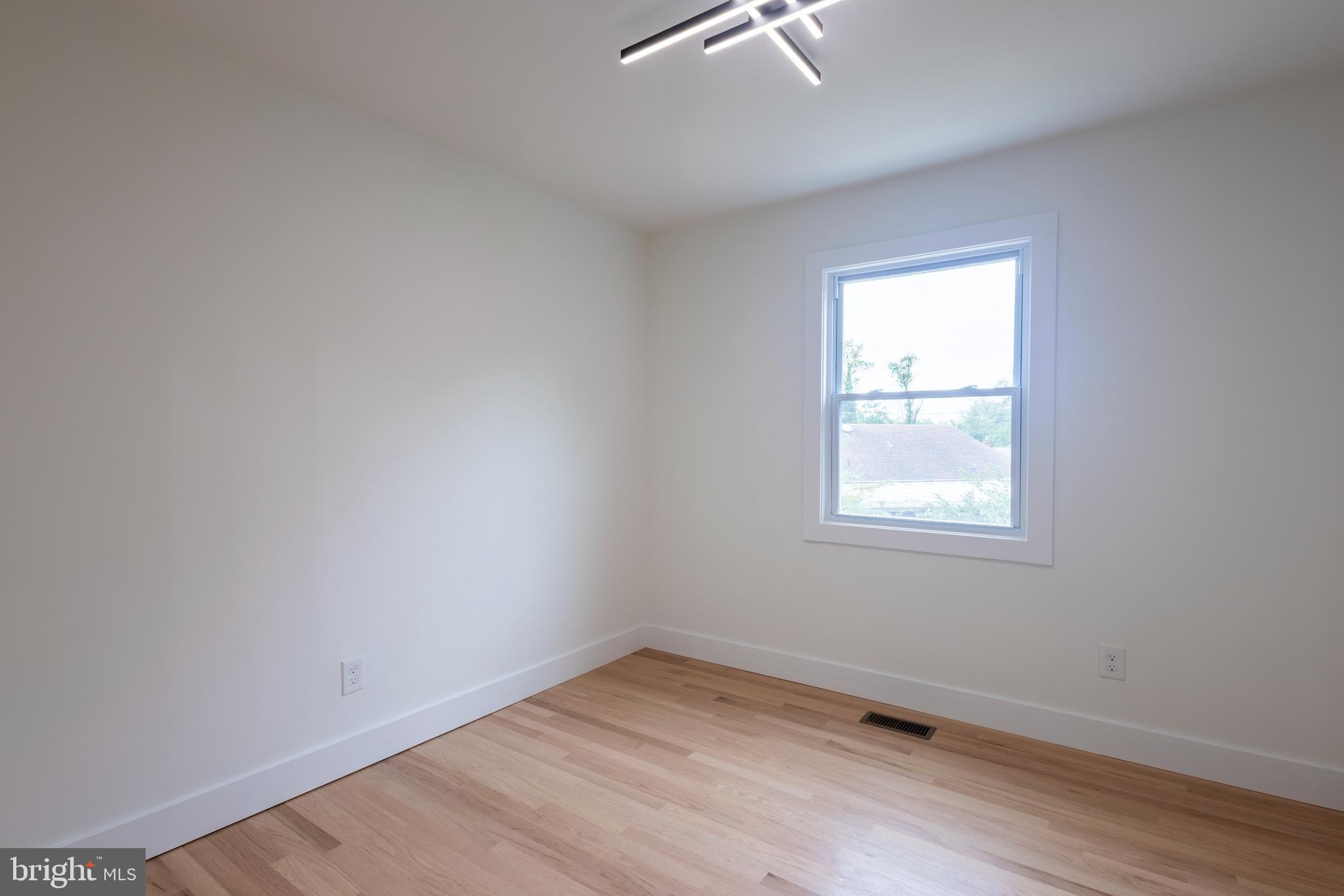 PLEASANTDALE - Residential