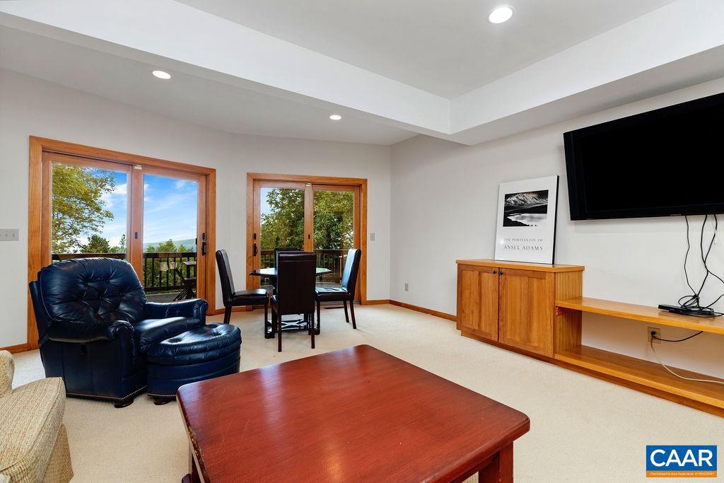 WINTERGREEN RESORT - Residential