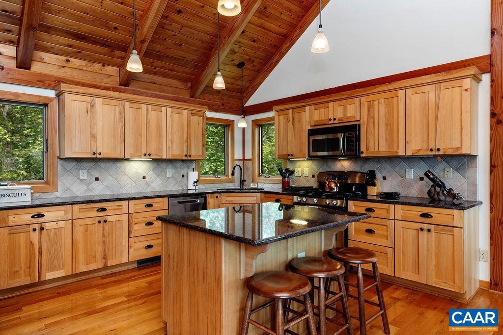 WINTERGREEN RESORT - Residential