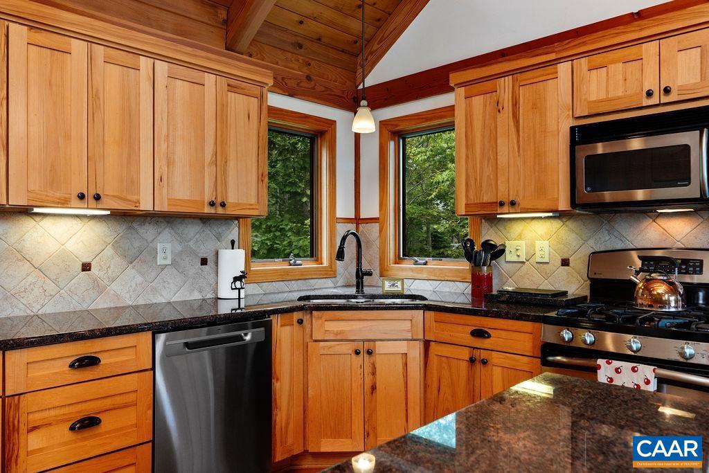 WINTERGREEN RESORT - Residential