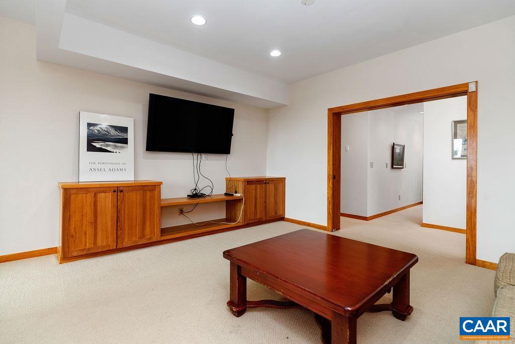 WINTERGREEN RESORT - Residential