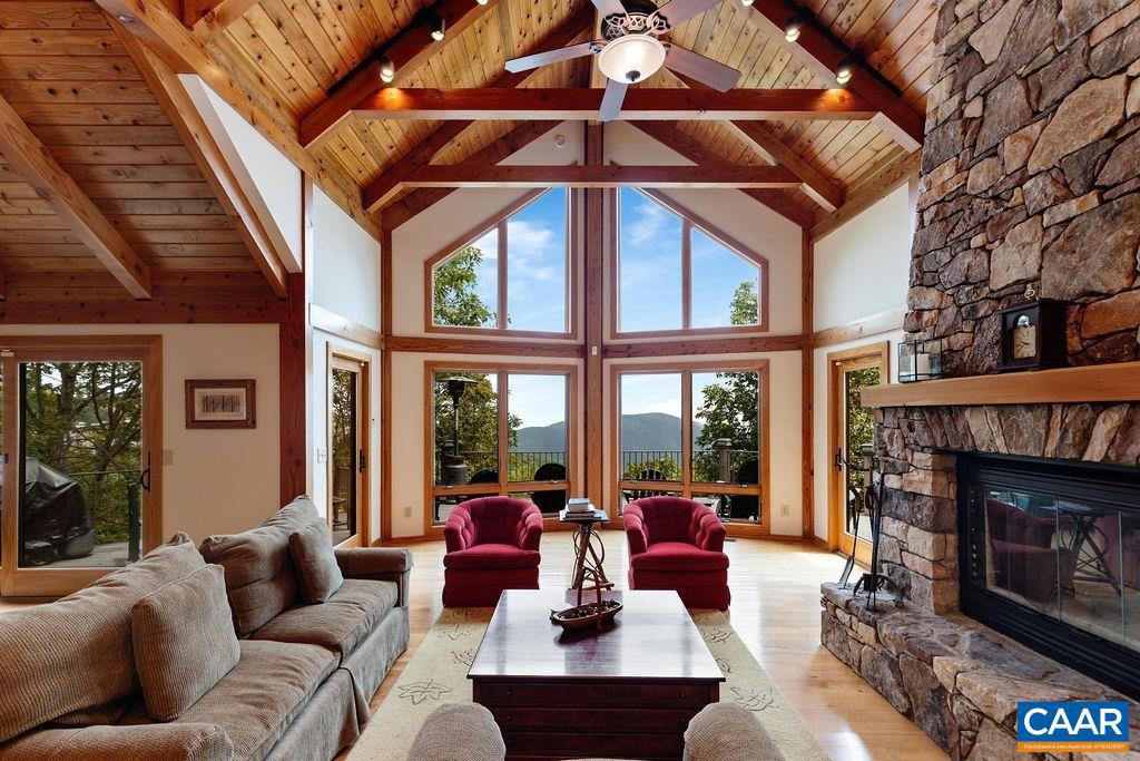 WINTERGREEN RESORT - Residential