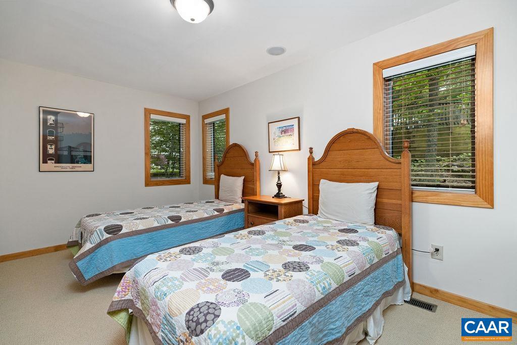 WINTERGREEN RESORT - Residential