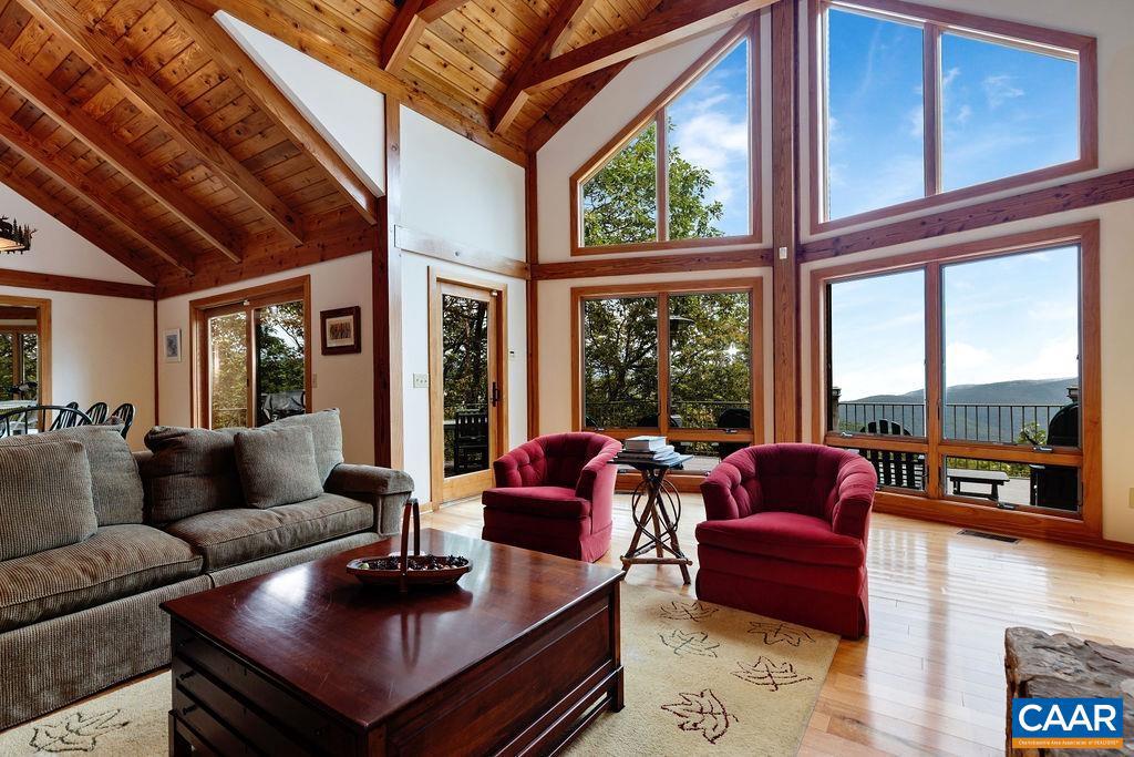 WINTERGREEN RESORT - Residential