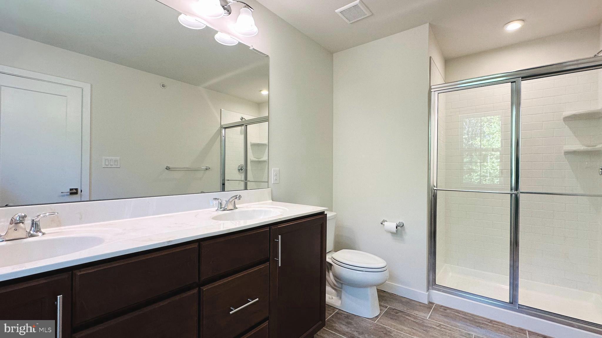 WALNUT CREEK AT MONT - Residential