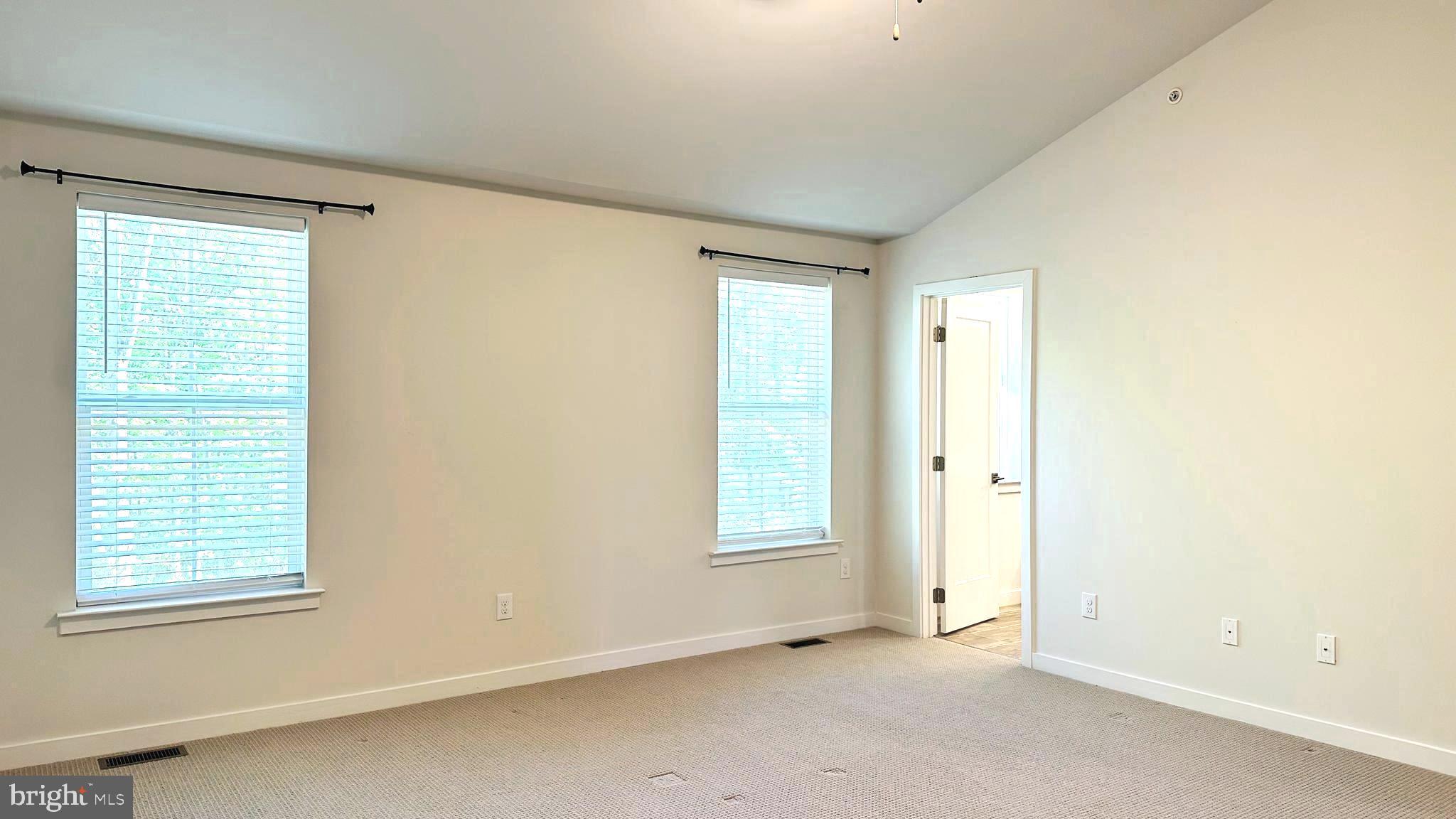 WALNUT CREEK AT MONT - Residential