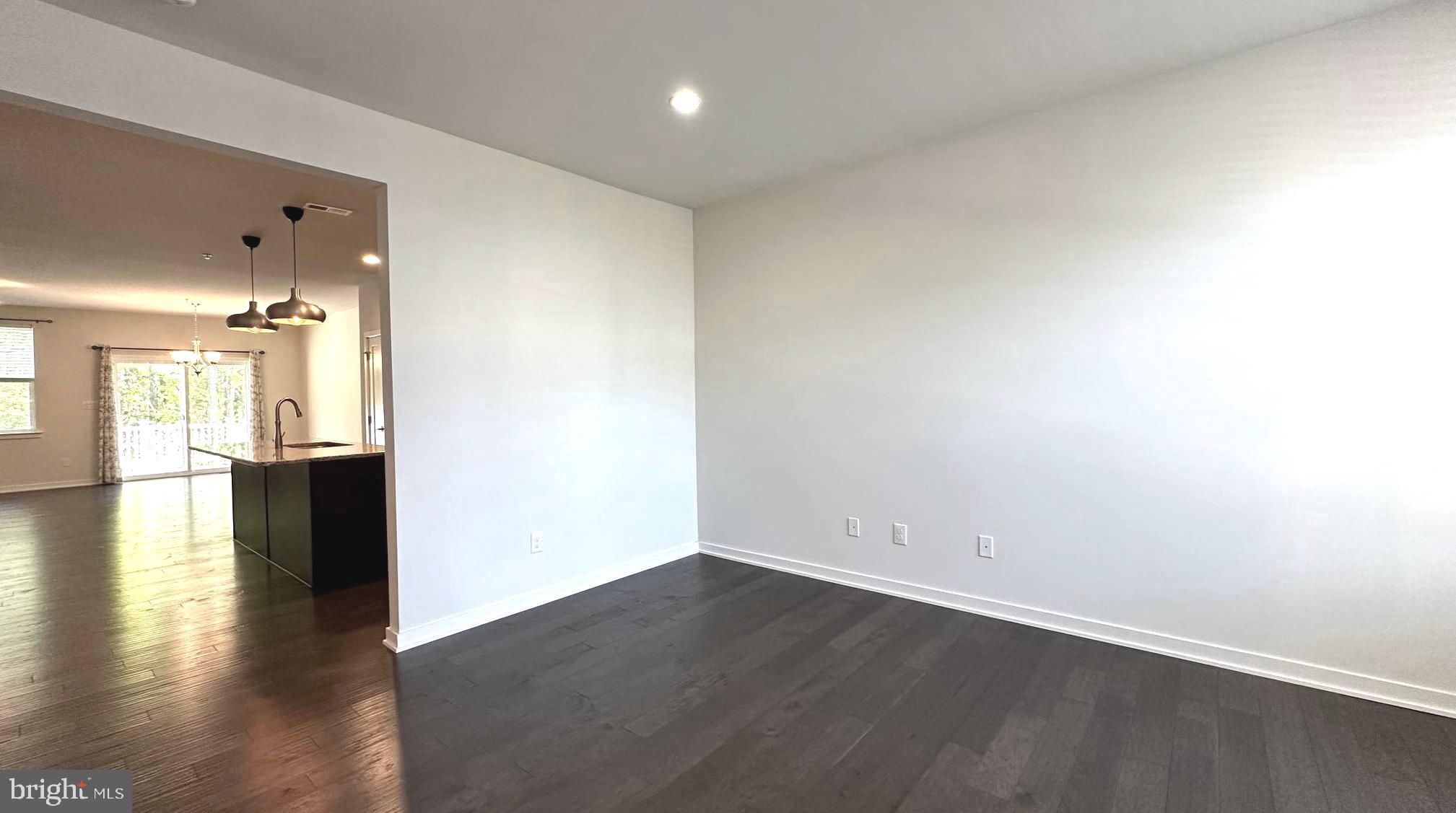 WALNUT CREEK AT MONT - Residential