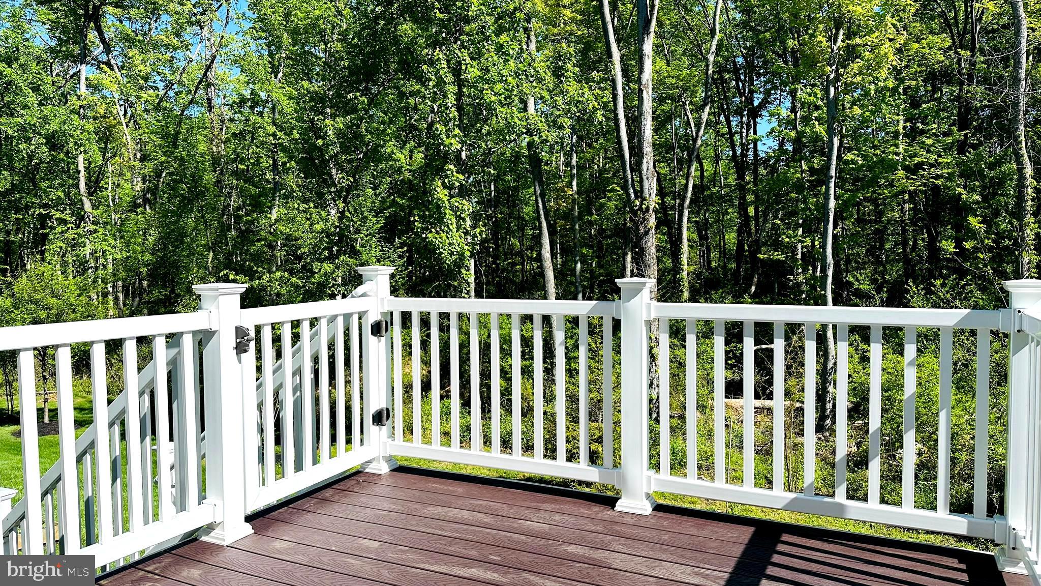 WALNUT CREEK AT MONT - Residential