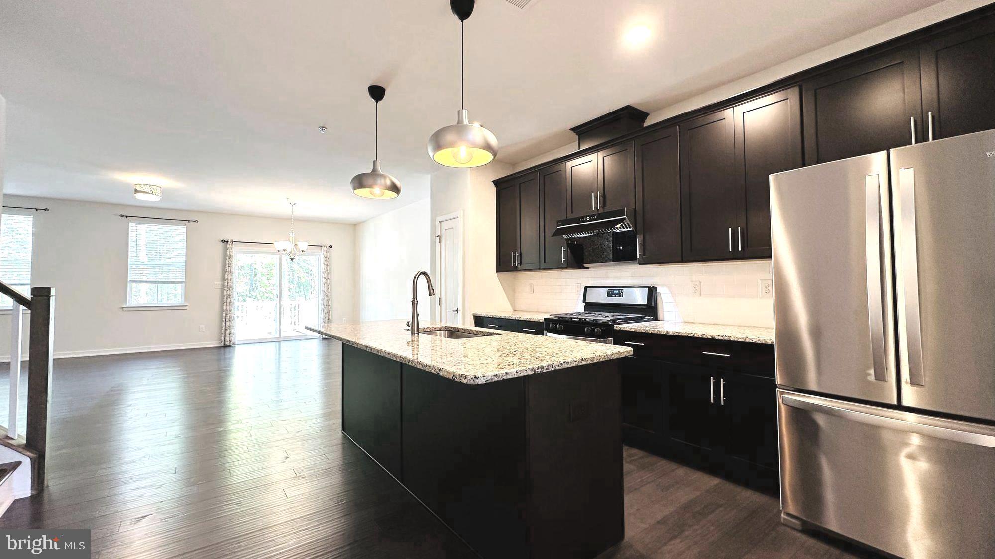 WALNUT CREEK AT MONT - Residential