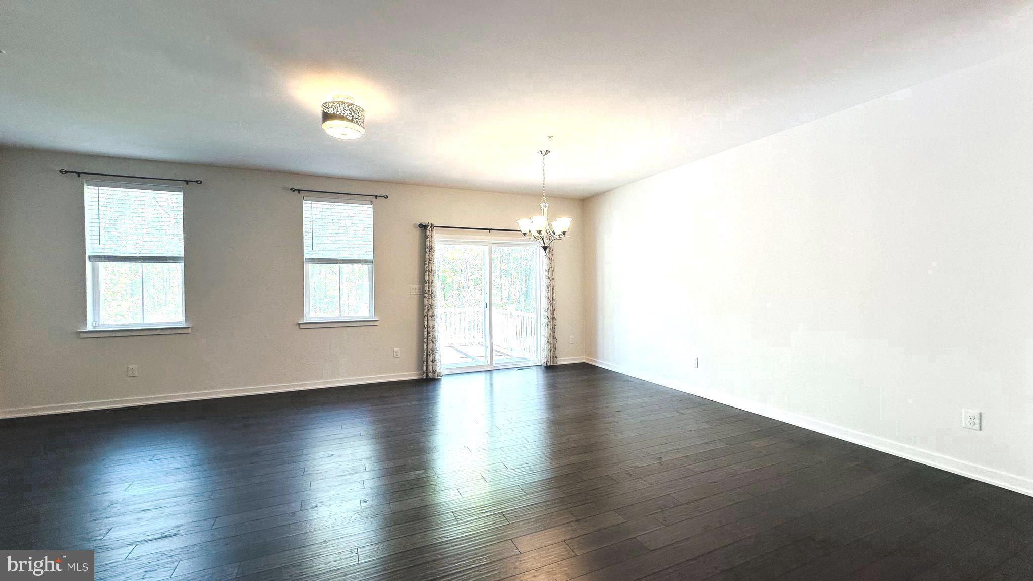 WALNUT CREEK AT MONT - Residential