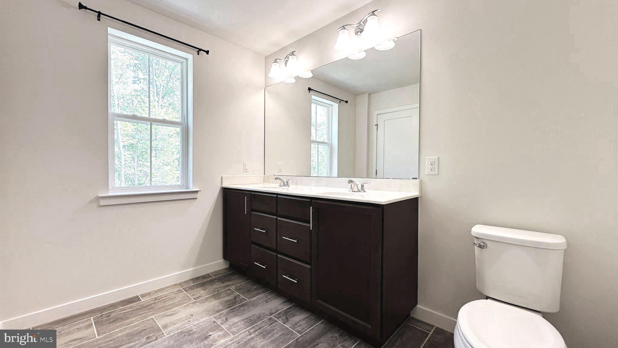 WALNUT CREEK AT MONT - Residential