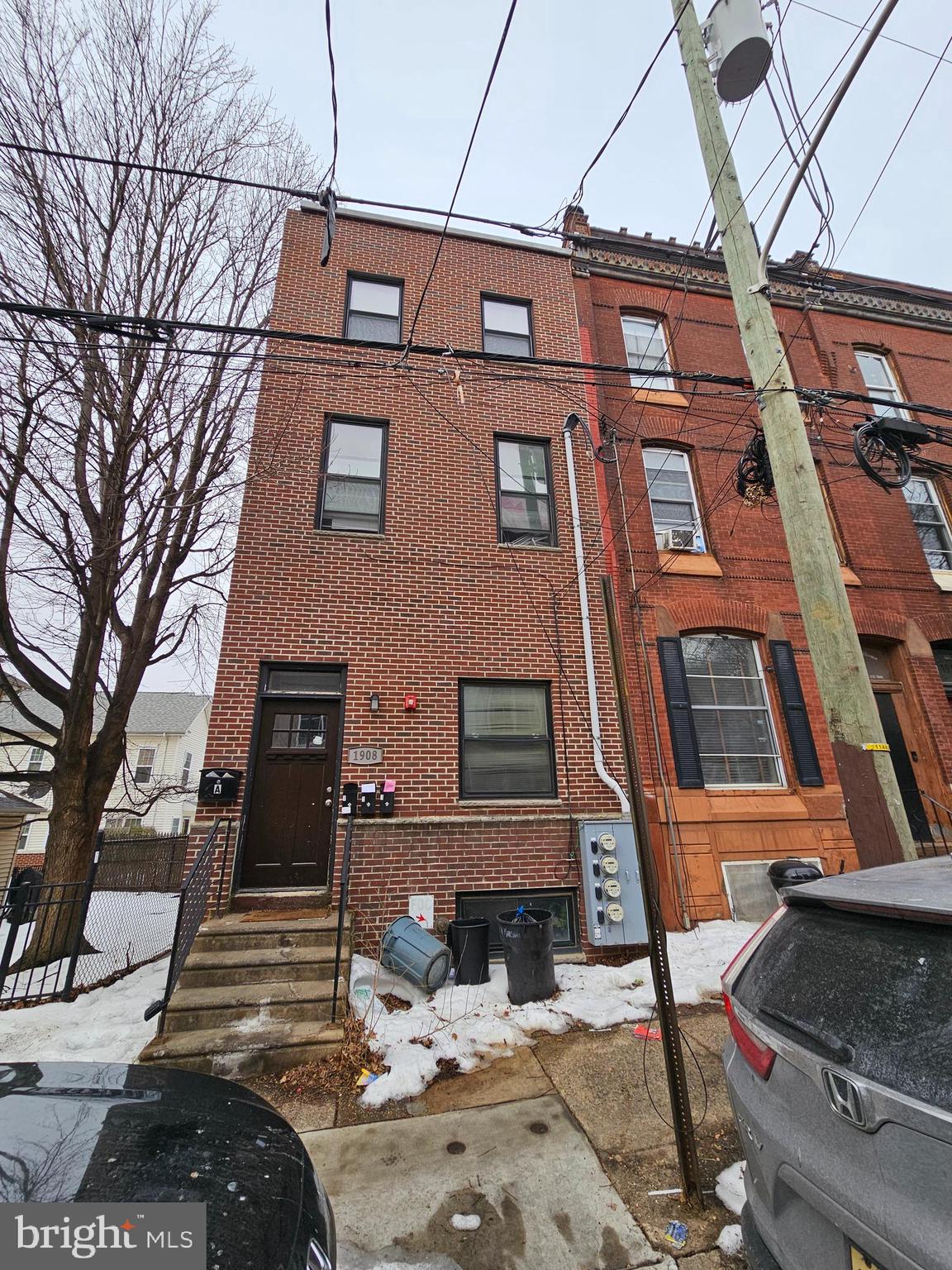 NORRIS SQUARE - Residential Income