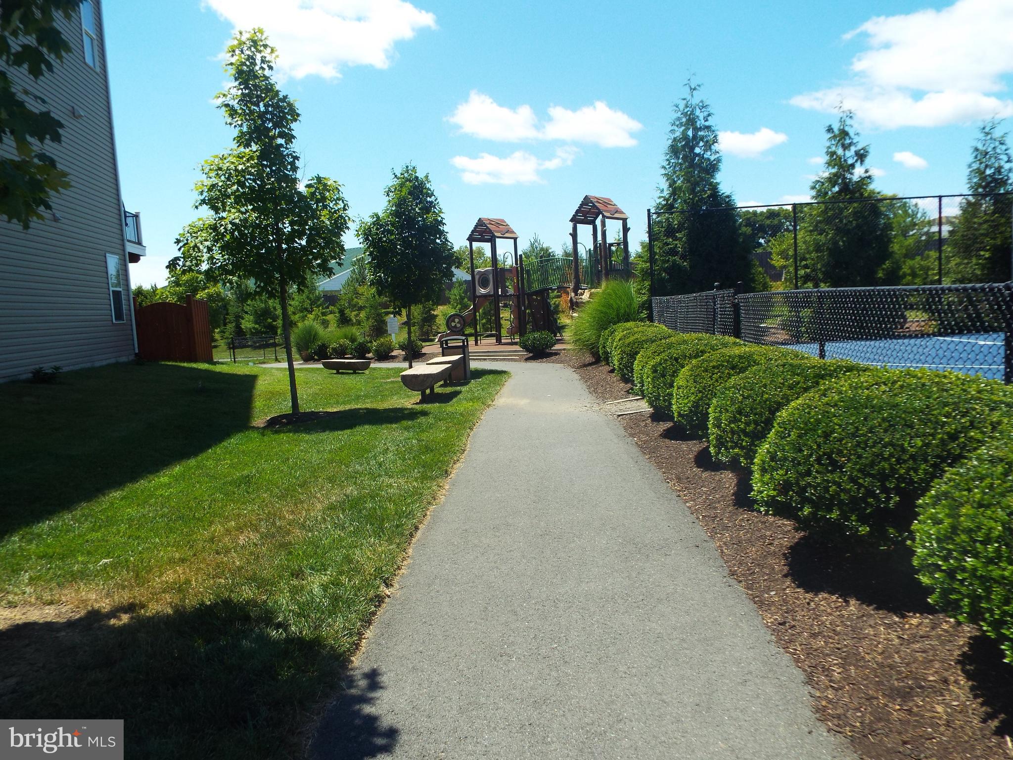 MAYFAIR - Residential Lease