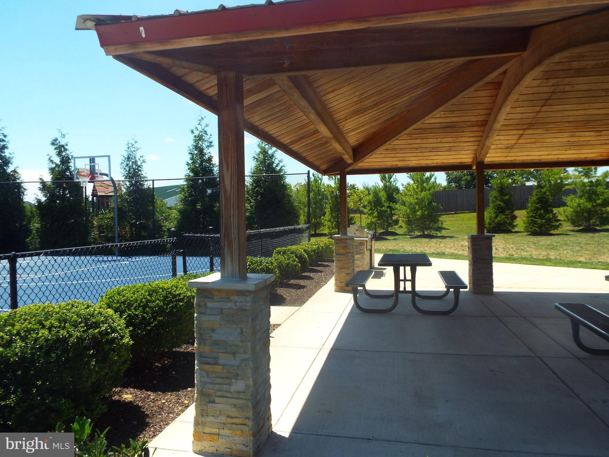 MAYFAIR - Residential Lease