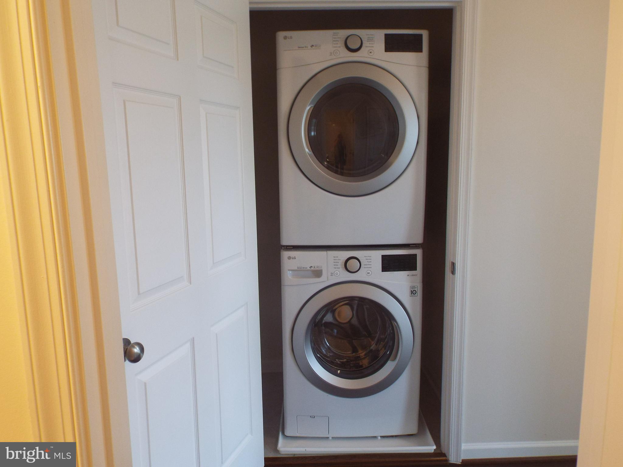 MAYFAIR - Residential Lease