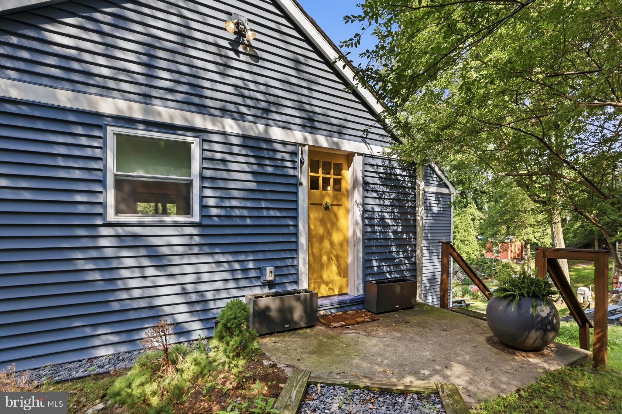 8014 FOREST GLEN DRIVE