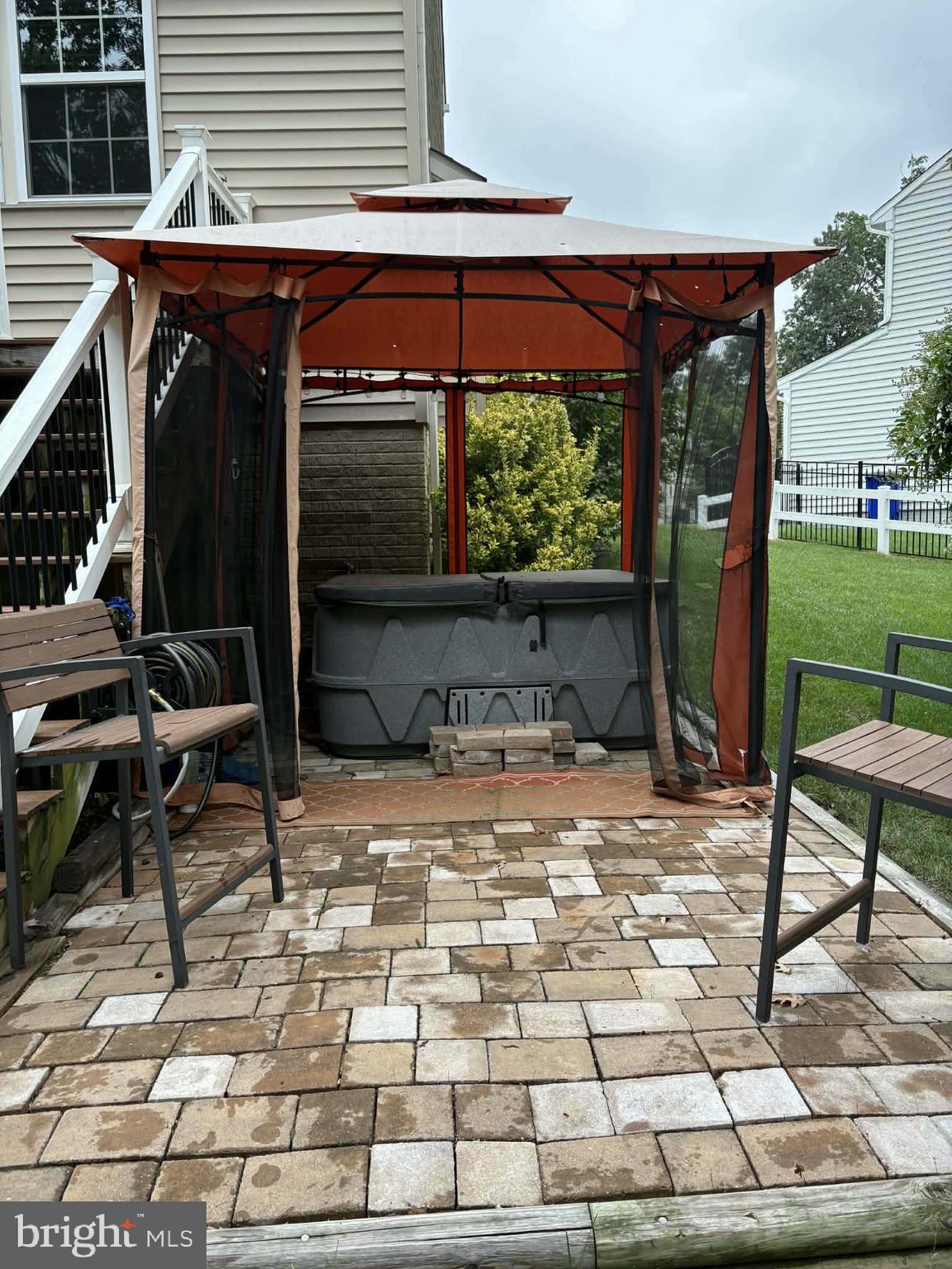 TUCKER WOODS - Residential