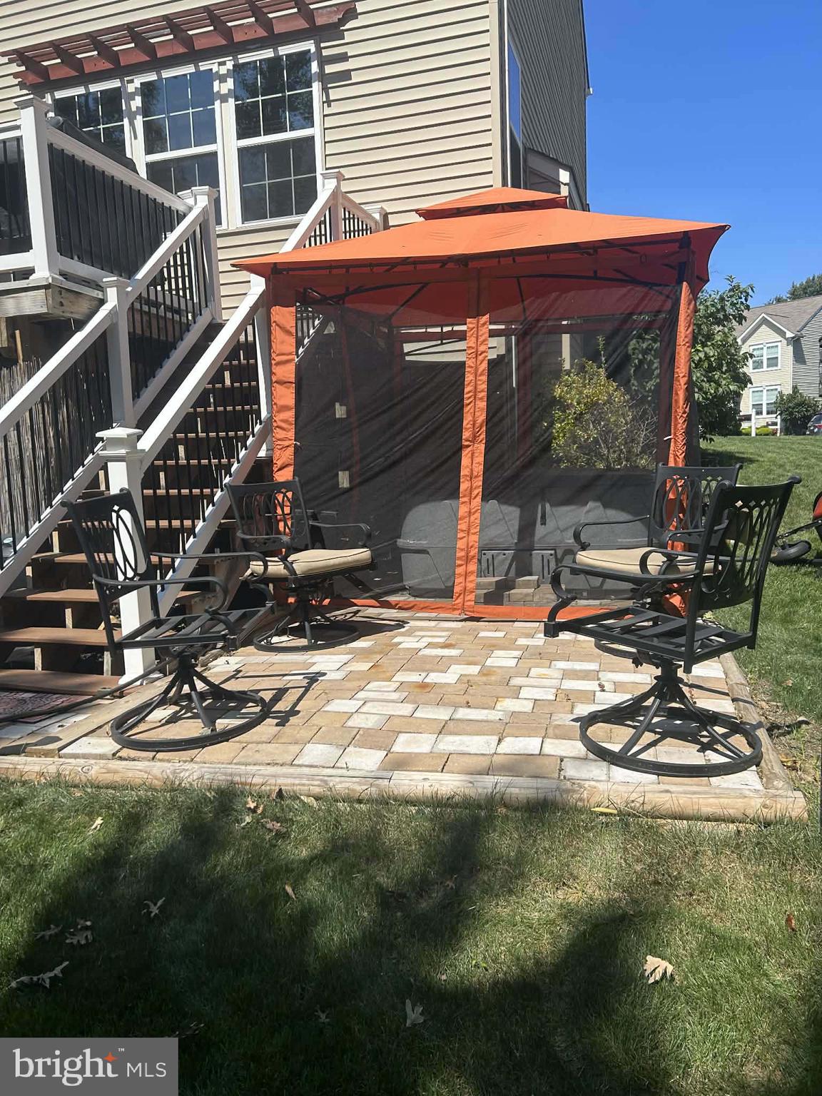 TUCKER WOODS - Residential