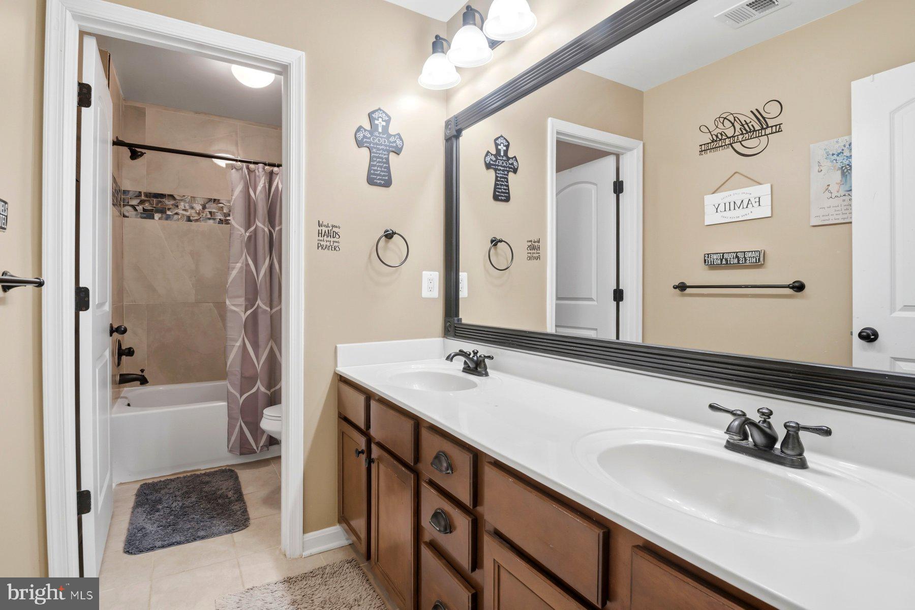 TUCKER WOODS - Residential