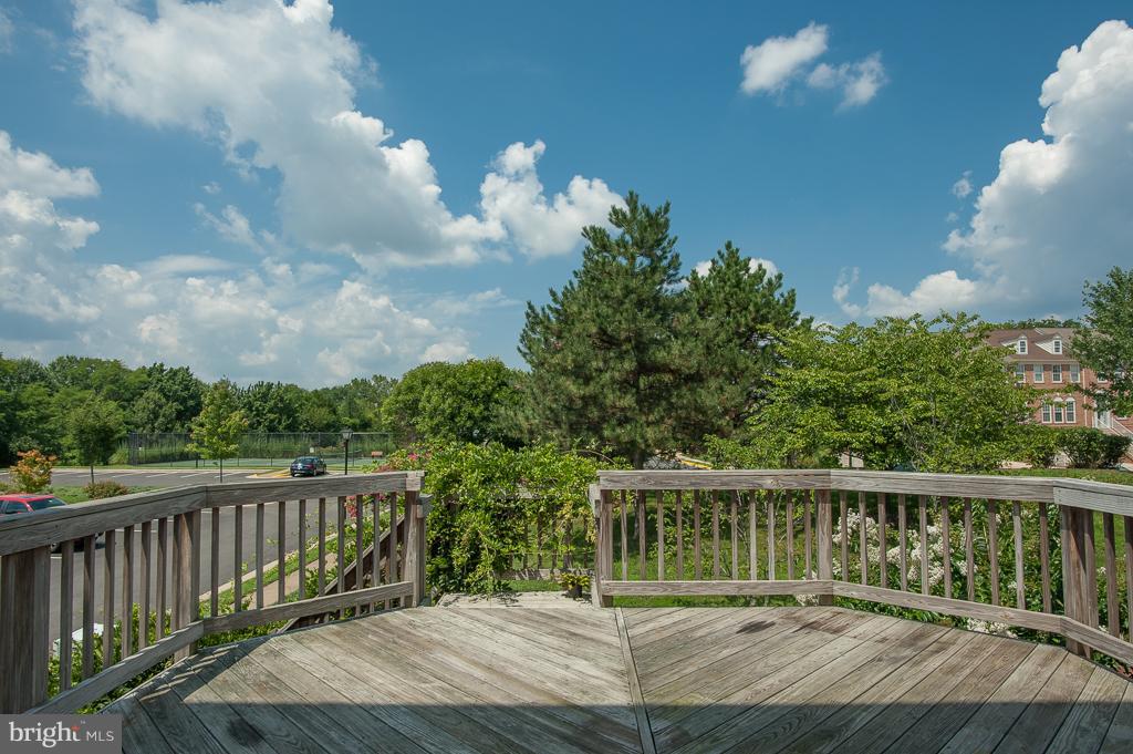 TOWNES AT MANCHESTER PARK - Residential Lease