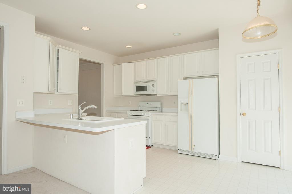 TOWNES AT MANCHESTER PARK - Residential Lease