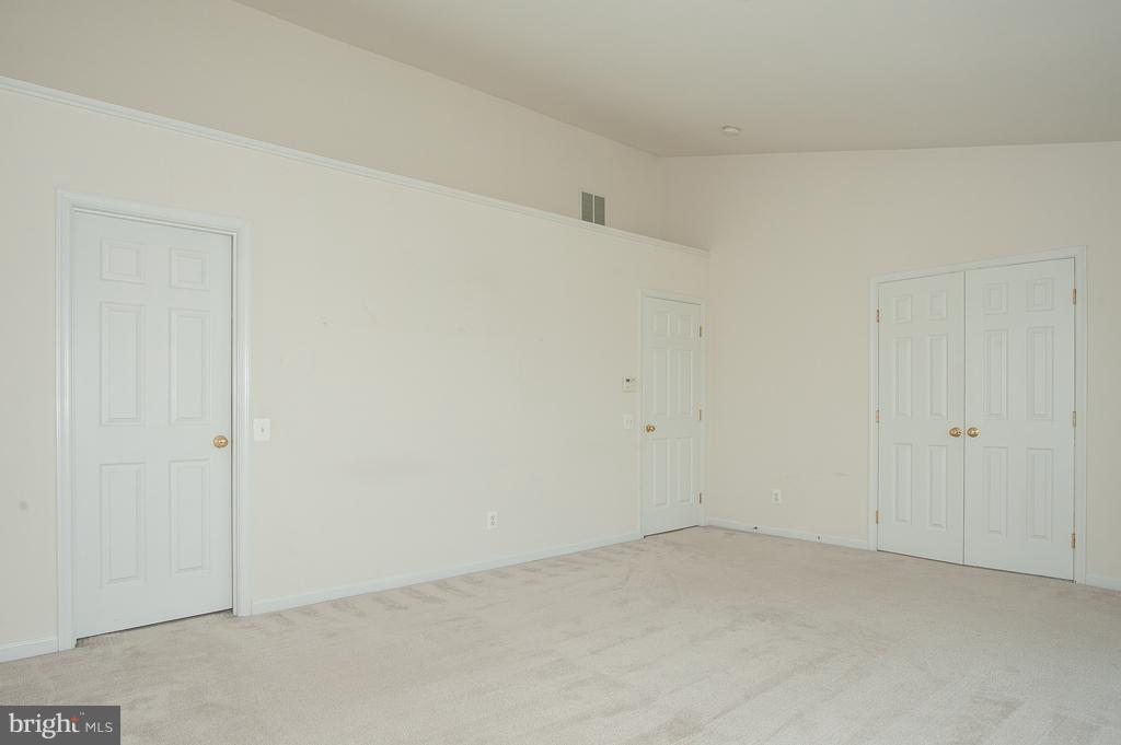 TOWNES AT MANCHESTER PARK - Residential Lease