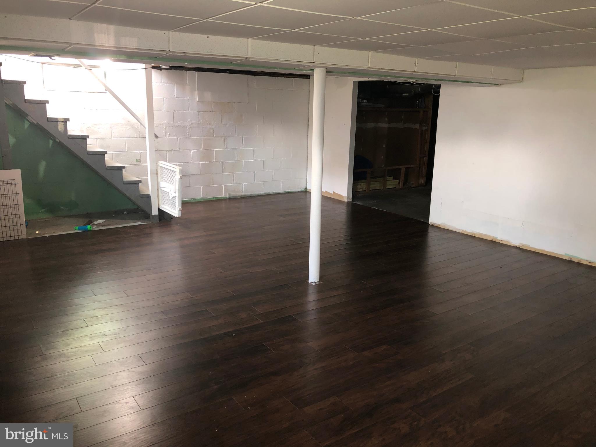 PLEASANTVILLE - Residential Lease