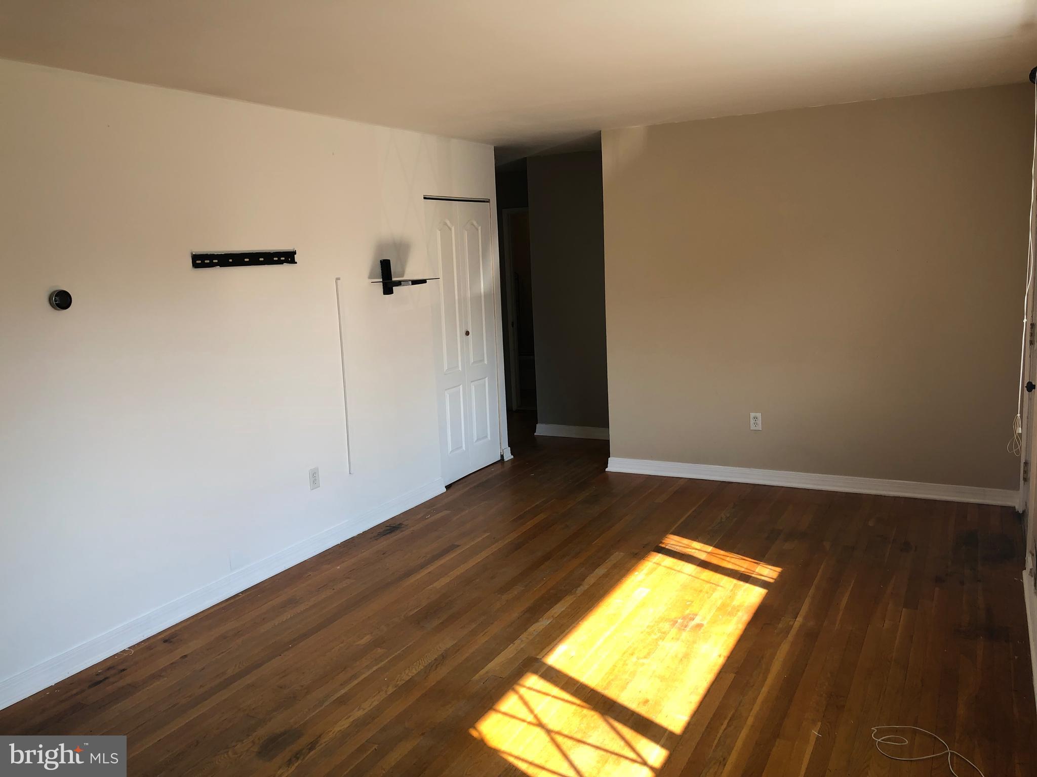 PLEASANTVILLE - Residential Lease