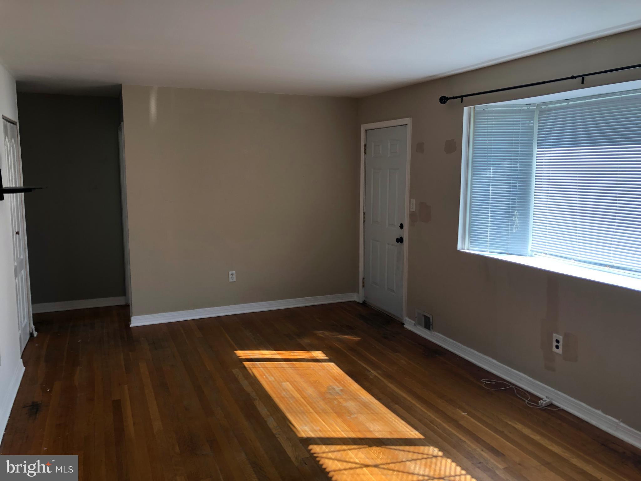 PLEASANTVILLE - Residential Lease