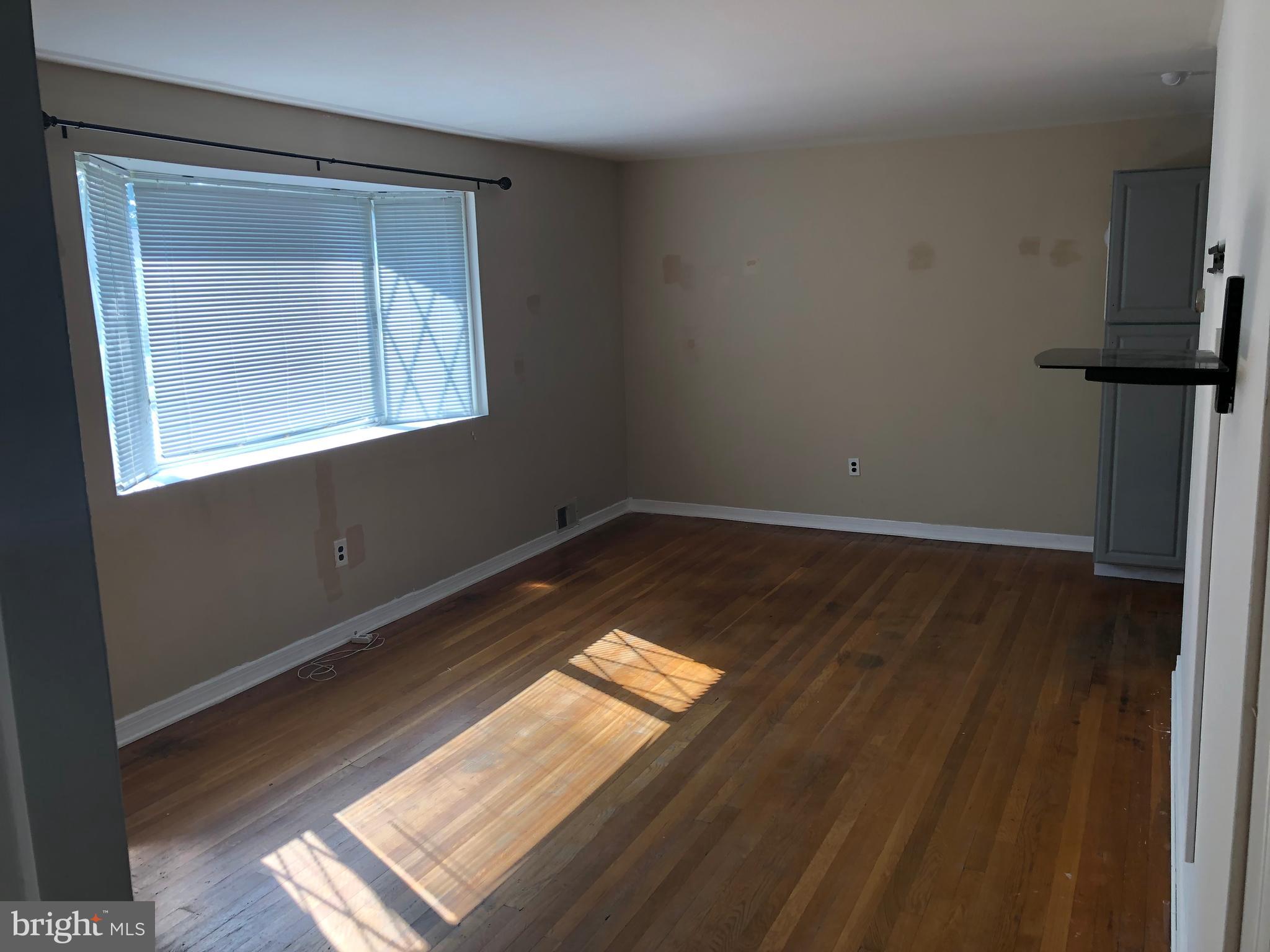 PLEASANTVILLE - Residential Lease