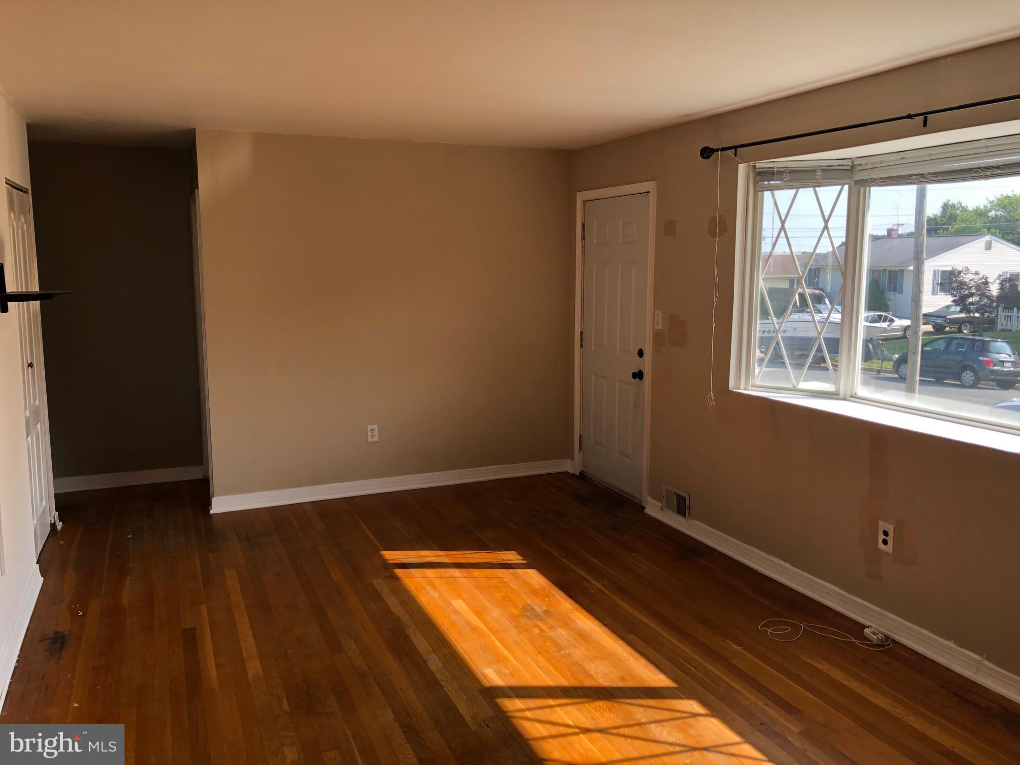 PLEASANTVILLE - Residential Lease