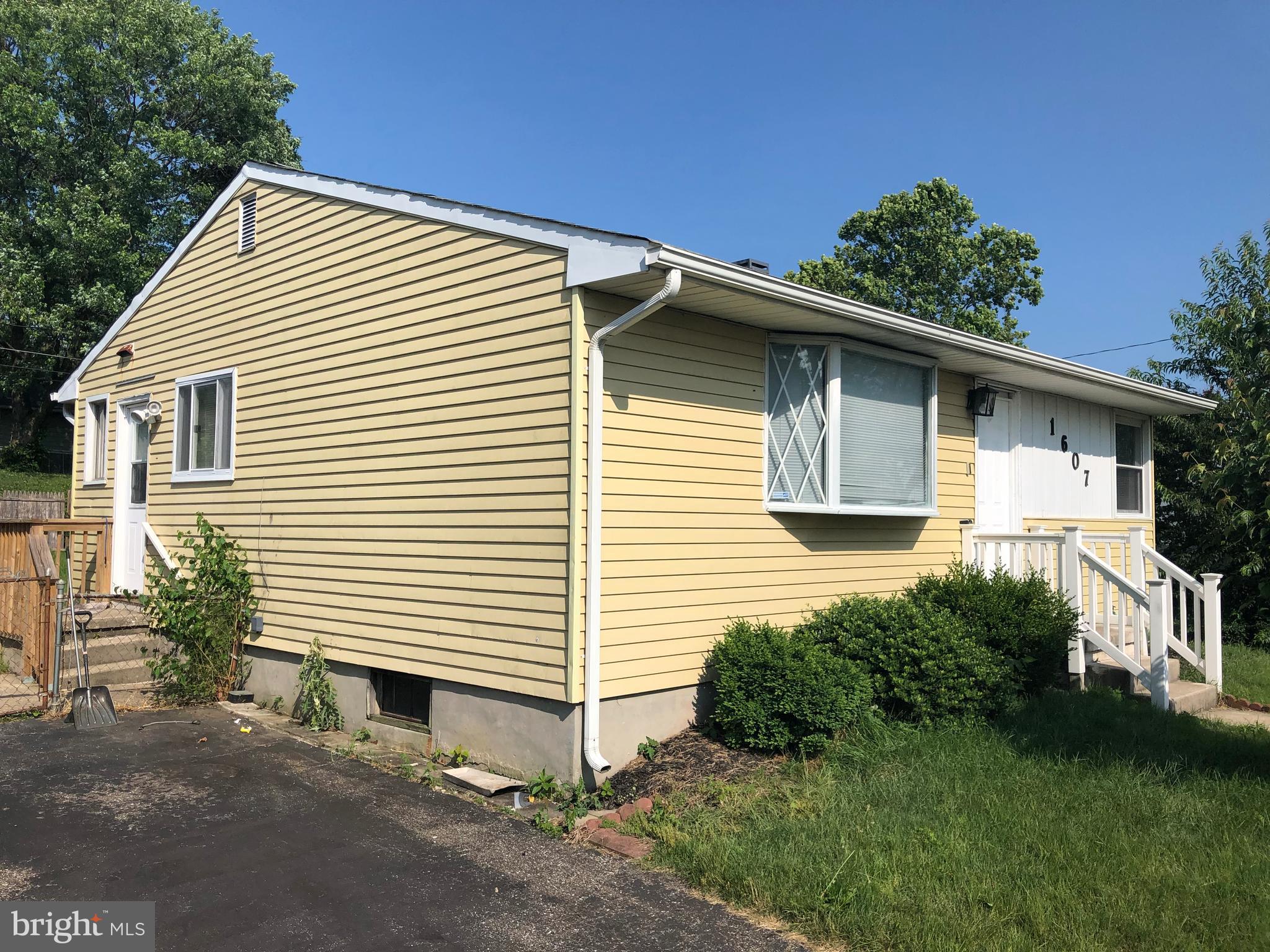 PLEASANTVILLE - Residential Lease