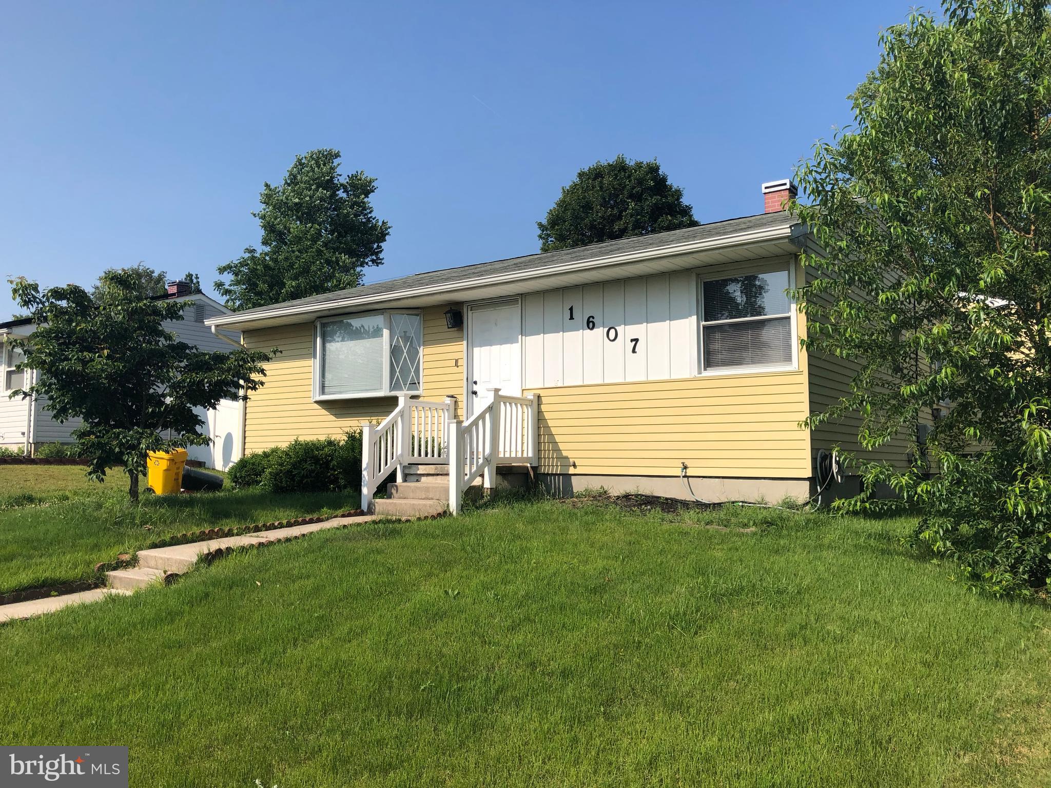 PLEASANTVILLE - Residential Lease