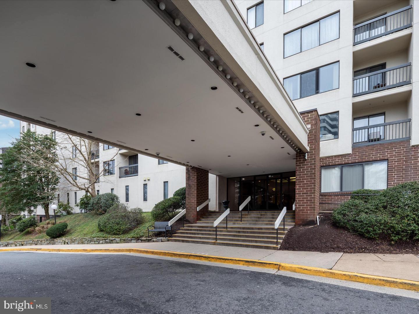 SENTINEL OF LANDMARK - Residential Lease