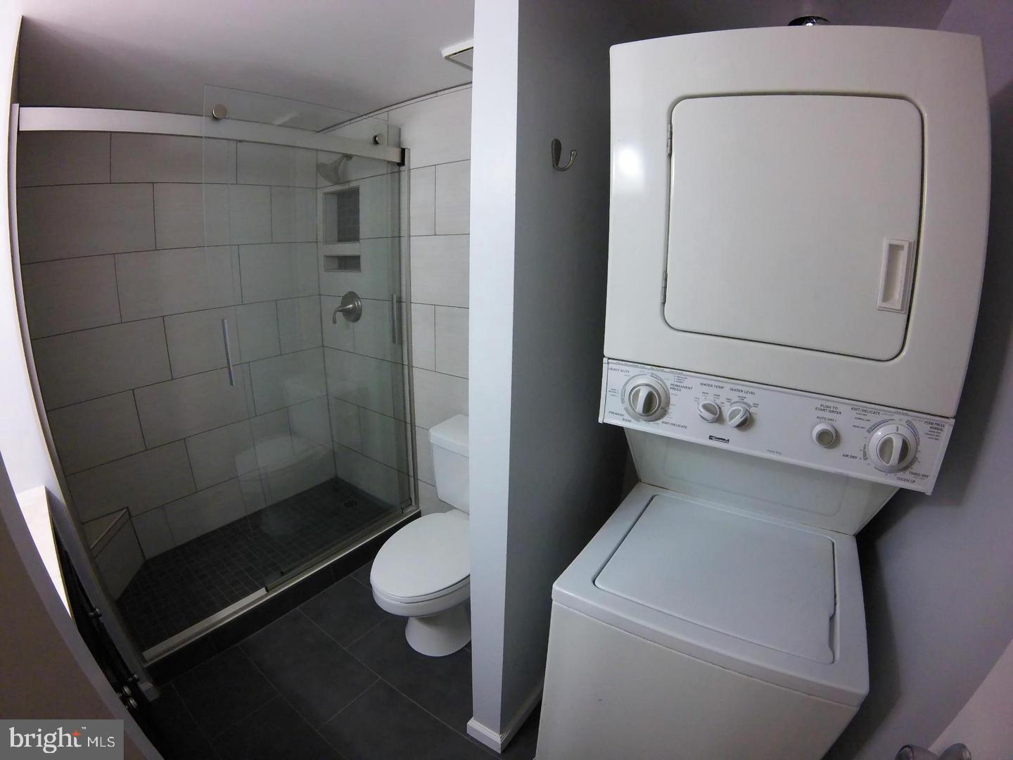 SENTINEL OF LANDMARK - Residential Lease